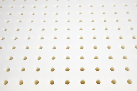 Qmed Kid Pillow perforowana poduszka do snu dla dzieci